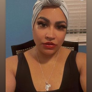 Meet your Posher, Chrystal